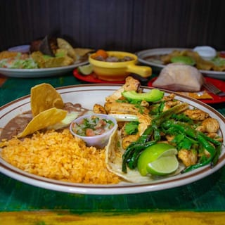Chicken Fajita Taco Plate